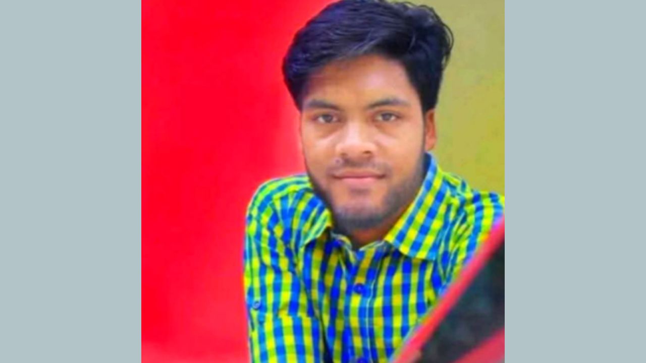 কুমিল্লায় বাস-ট্রেন সংঘর্ষ: স্ত্রীকে আনতে গিয়ে আর ফেরা হলো না স্বামীর